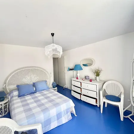 Tres Proche De La A 滨海拉特朗什