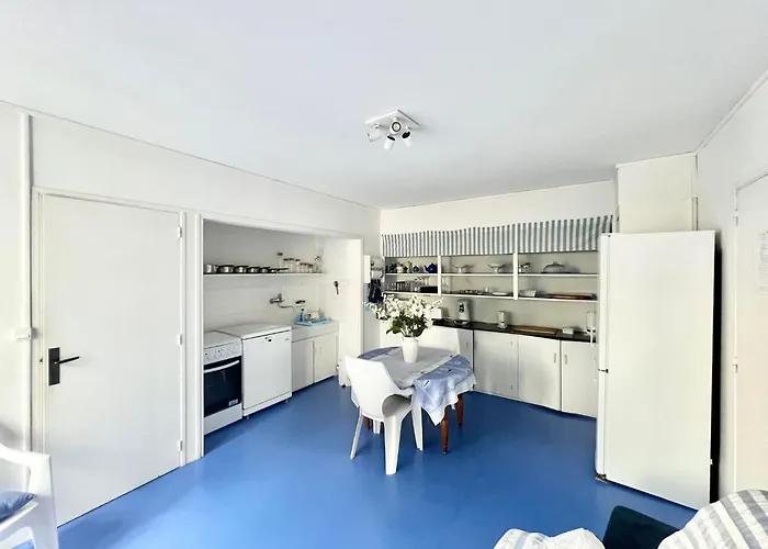 Tres Proche De La A * 滨海拉特朗什